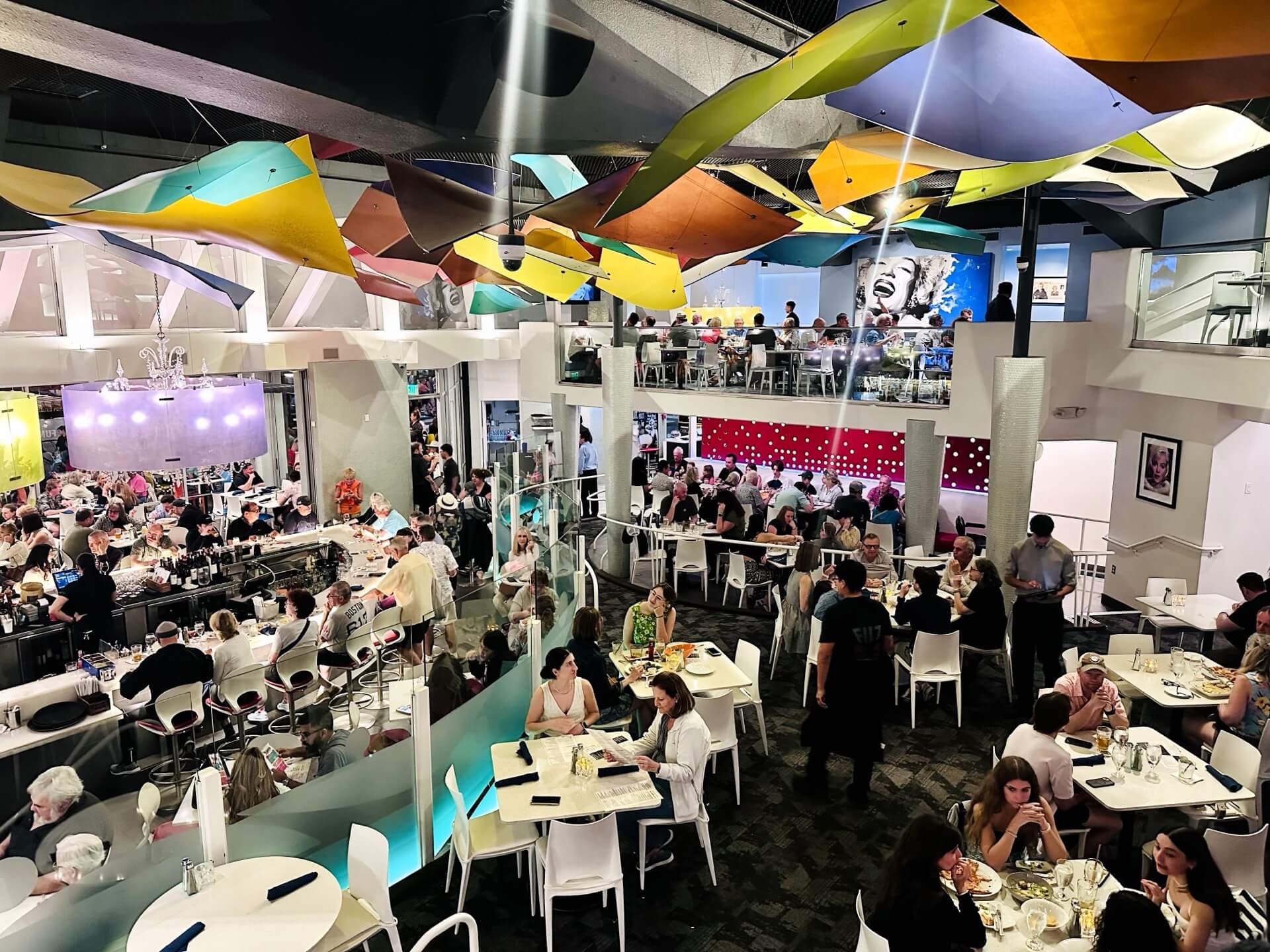 Lulu California Bistro